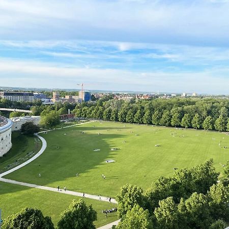 Panorama Home Mit Weitblick Auf Die City Инголщат Екстериор снимка